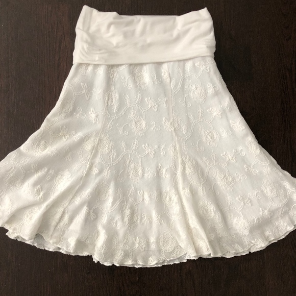 CAbi Dresses & Skirts - CAbi White Eyelet Skirt